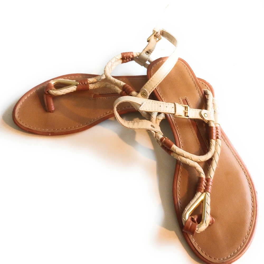 New Dimension Women's Flat Faux Leather Thong Sandals Brown/Beige Size 9.5